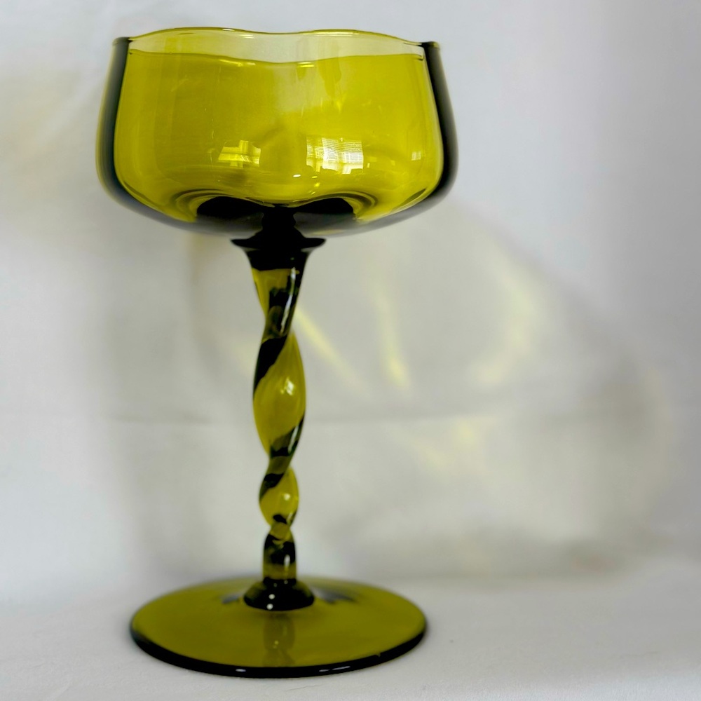 Vintage green wine glass with twisted stem.MCM. Italian.
